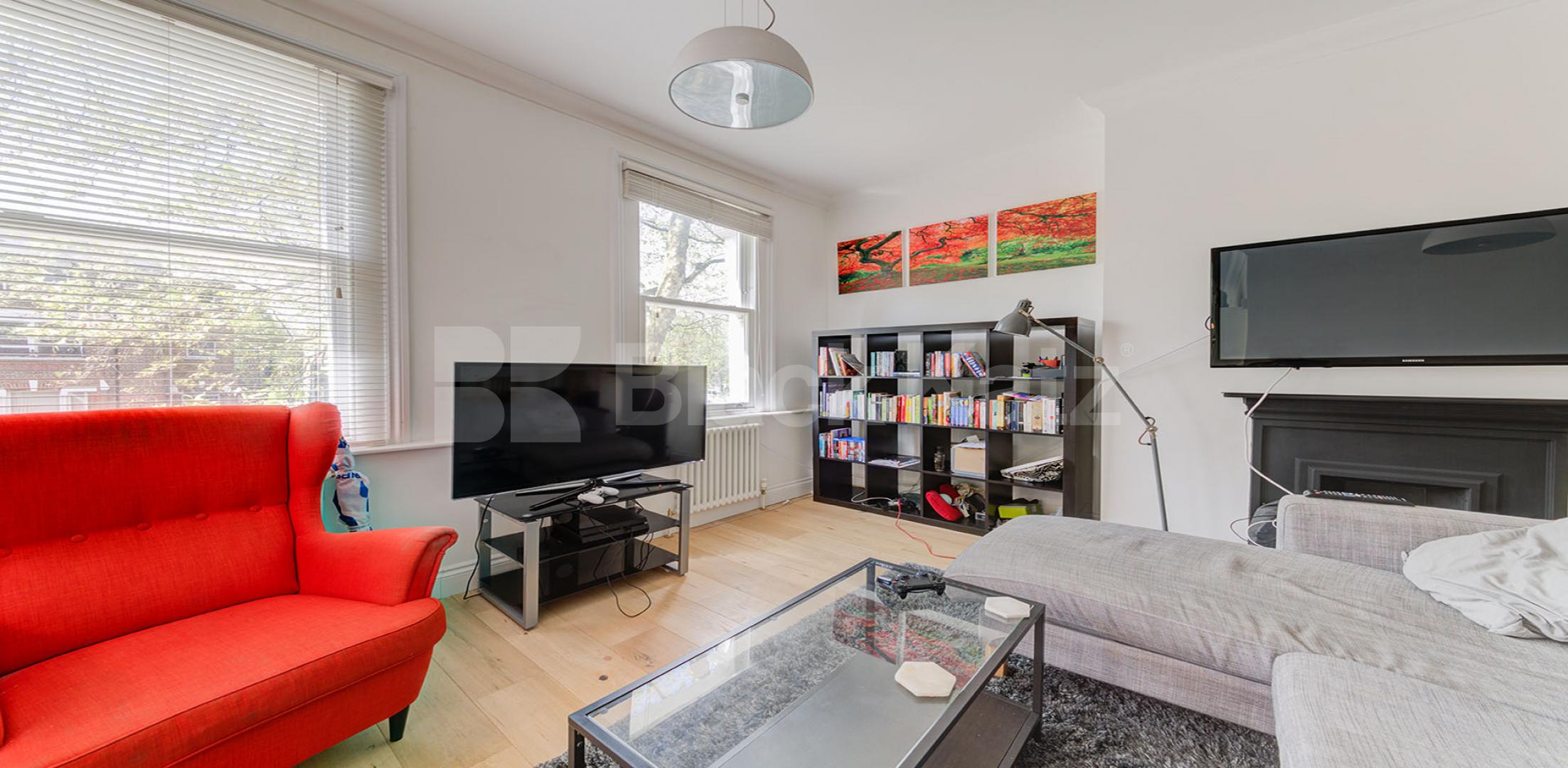 			RECENTLY REFURBISHED & MINS TO TUBE!, 2 Bedroom, 1 bath, 1 reception Flat			 Hillmarton Road, HILLMARTON CONSERVATION